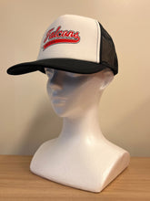 Load image into Gallery viewer, Mesh Cap Falcons Logo - Black
